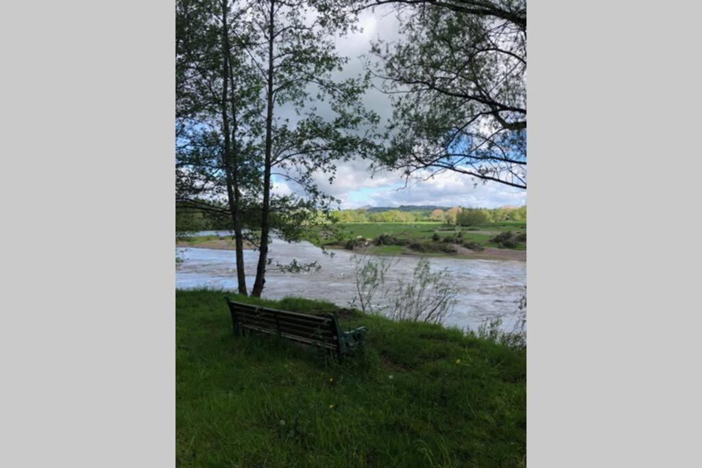 Relaxing Cottage In The Beautiful Usk Valley Bagian luar foto