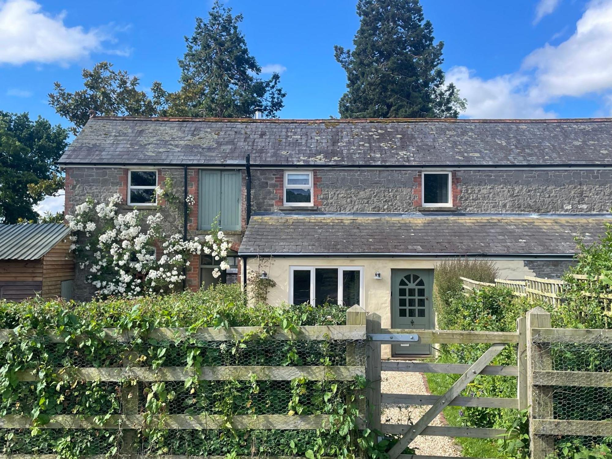 Relaxing Cottage In The Beautiful Usk Valley Bagian luar foto